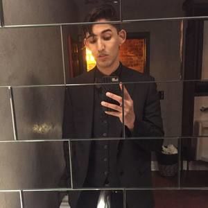 Meet your Posher, Christian